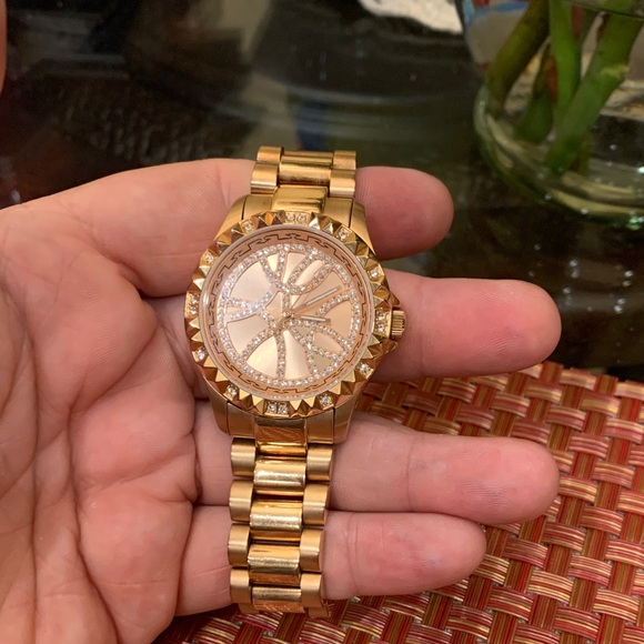 REBECCA WOMAN WATCH NWOT - Picture 3 of 6